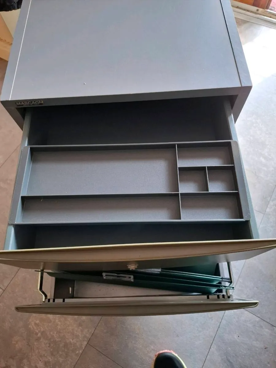 Small Filing Cabinet - Image 4