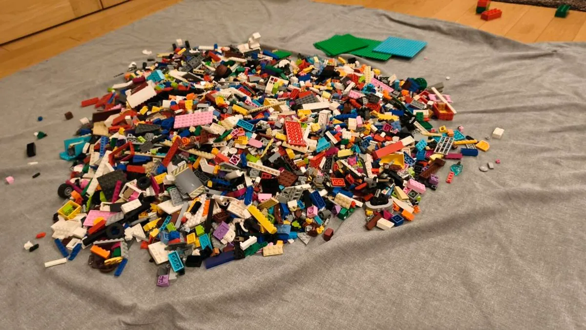 8.965kg Lego mix lot - Image 4