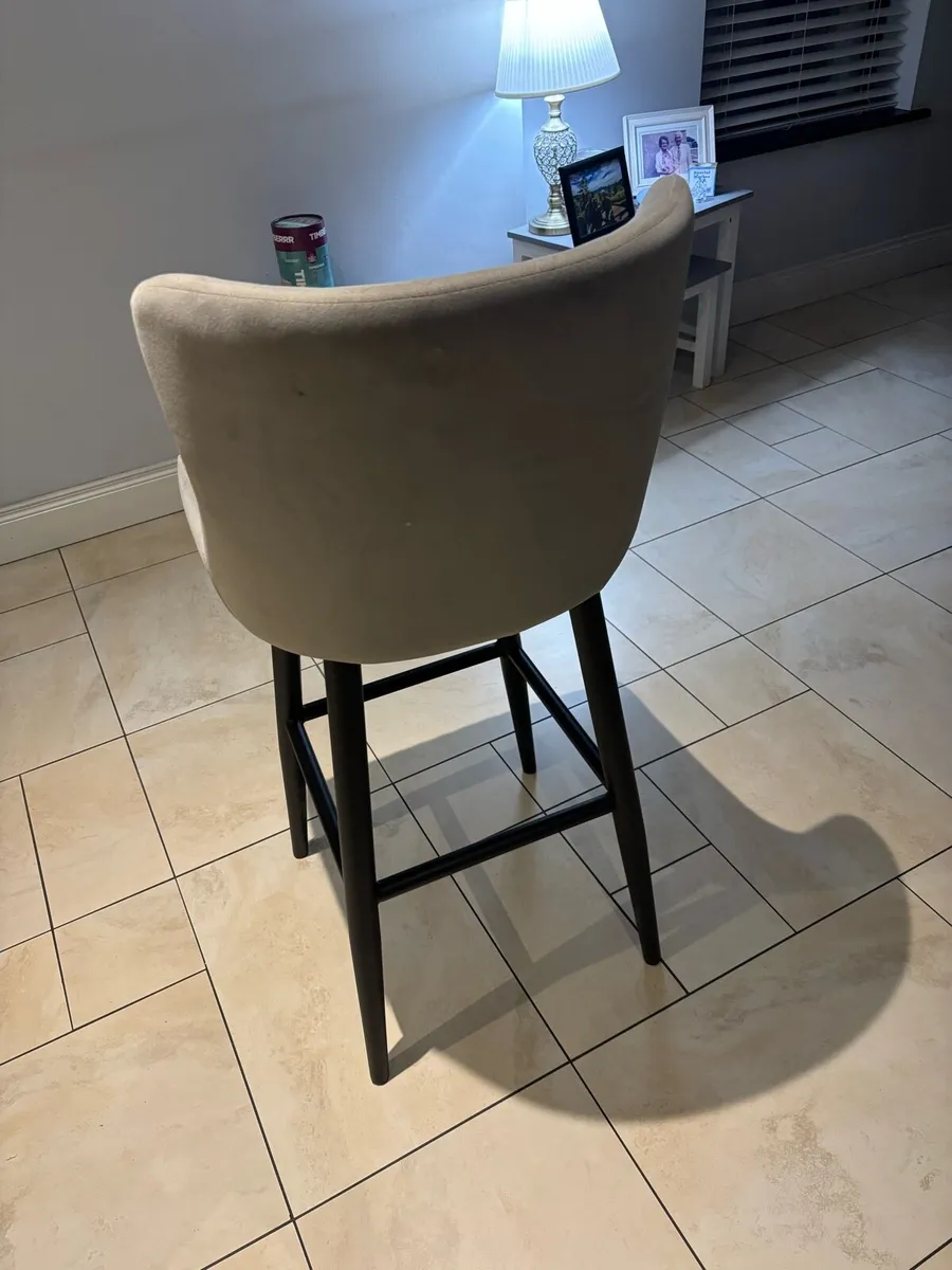 Kitchen stools - Image 1
