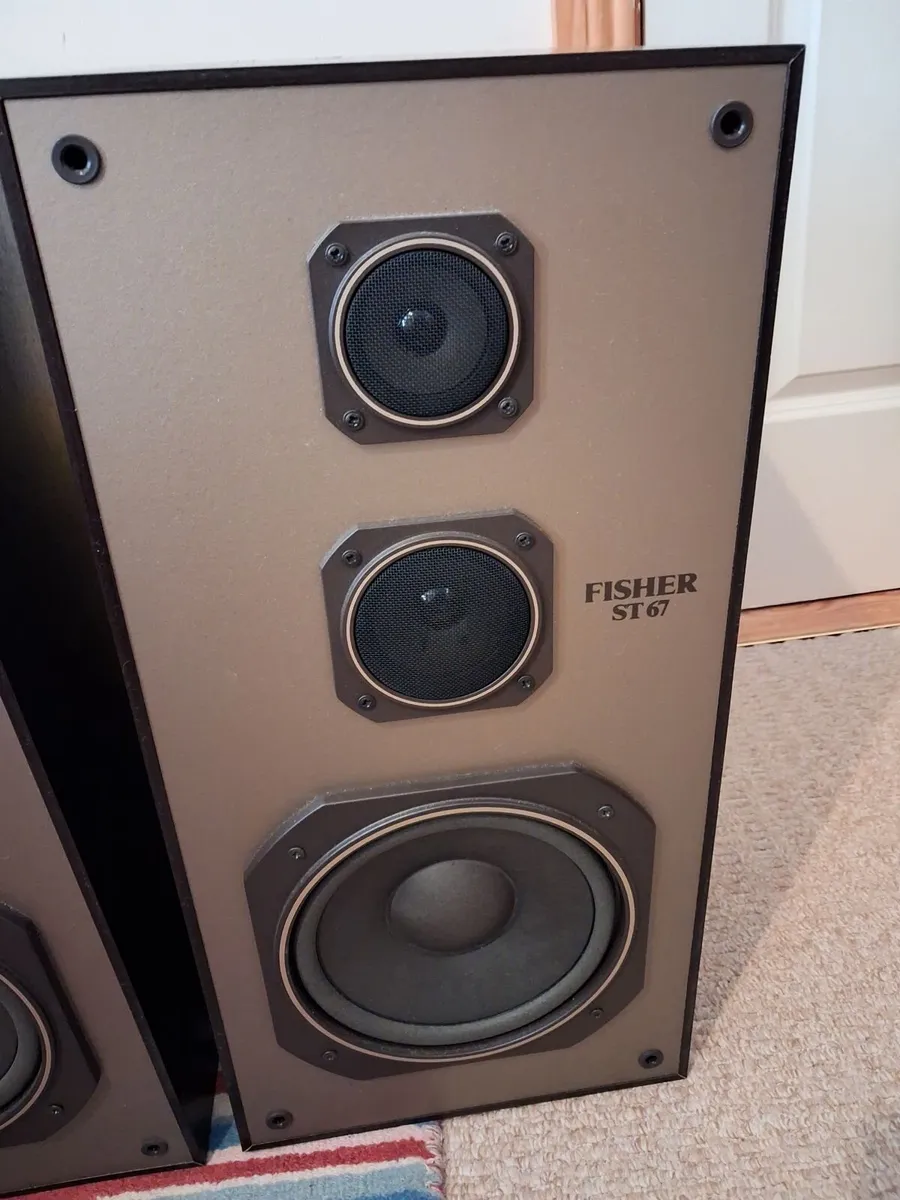 Large vintage fisher speakers - Image 4