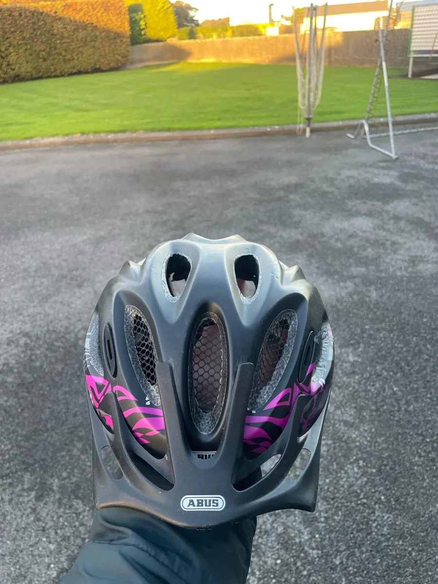 ABUS Women’s helmet - Image 1