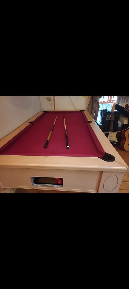 Pool table - Image 2