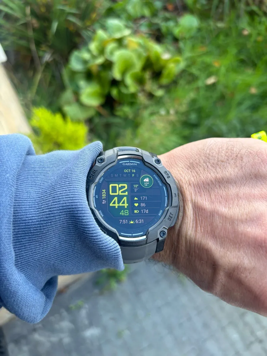 Garmin Instinct 3 - Image 2