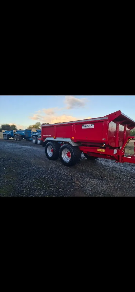 Dump trailer - Image 1