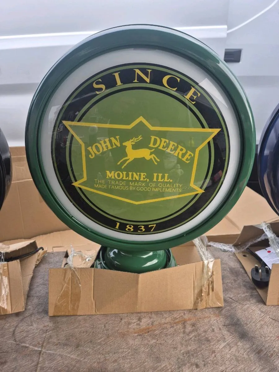 Petrol pump globe - Image 1