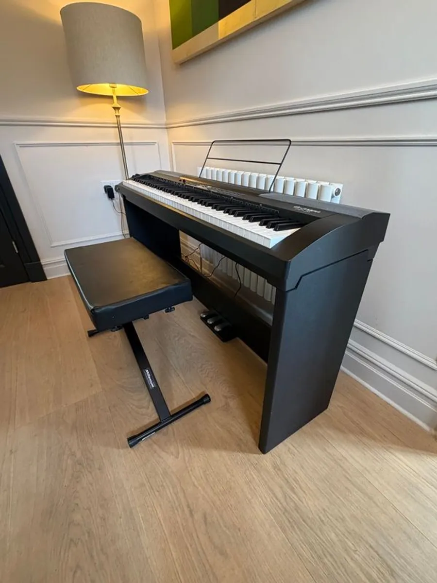 Thomann digital piano, stand and stool. Excellent condition - Image 3