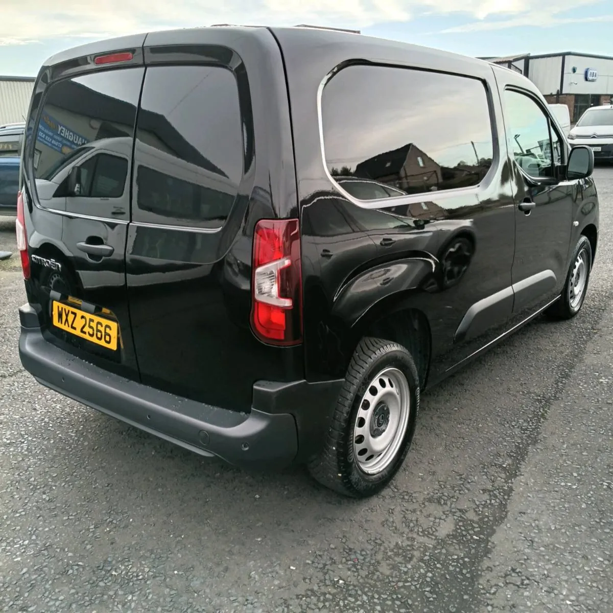 Dec 2024 Citroën berlingo van £9200+ - Image 2
