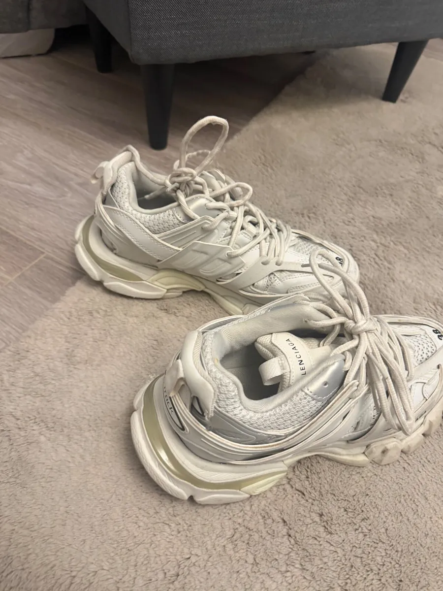 Shoes - Image 4