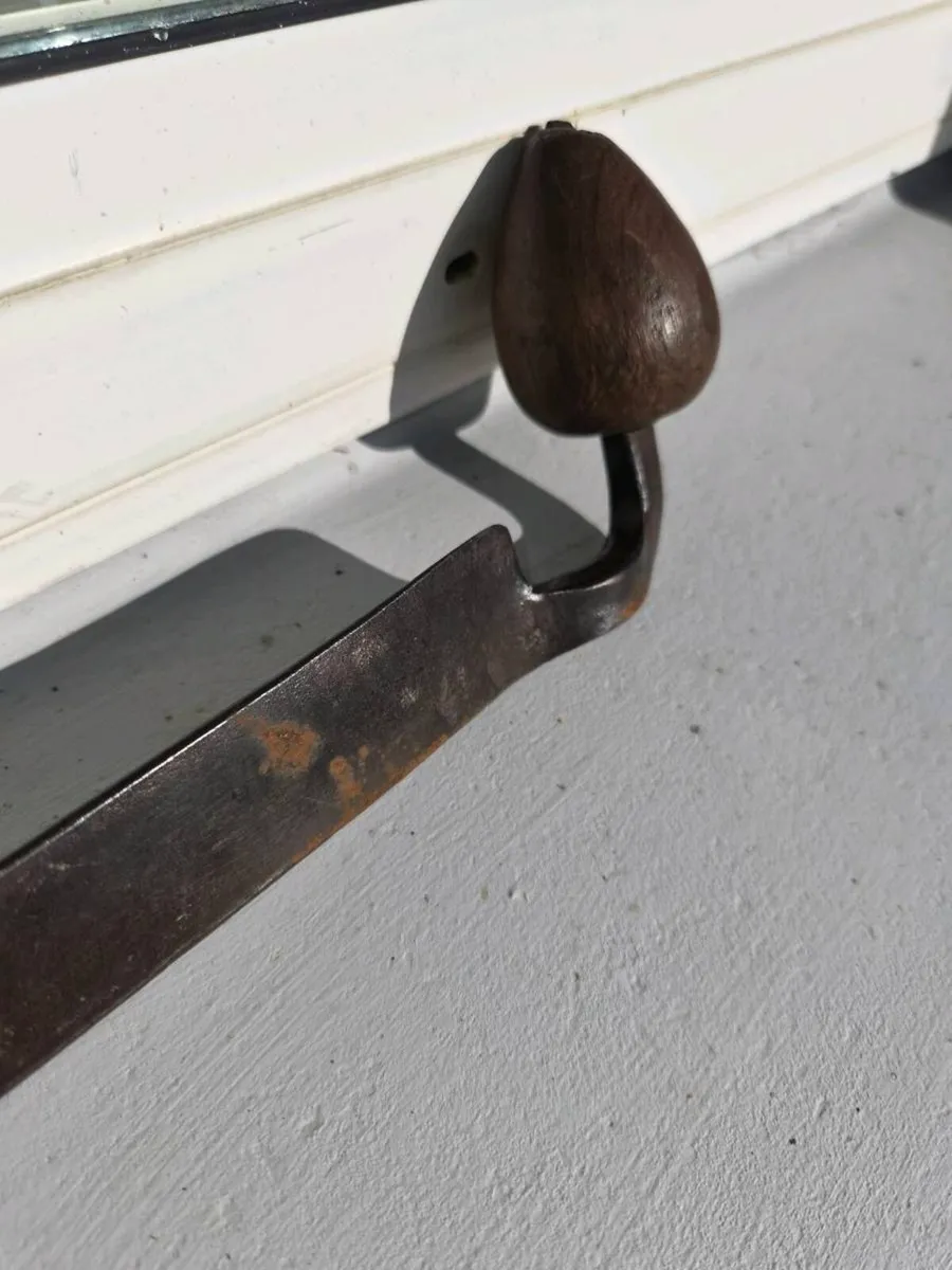 Old whiskey  barrel carving tool - Image 3