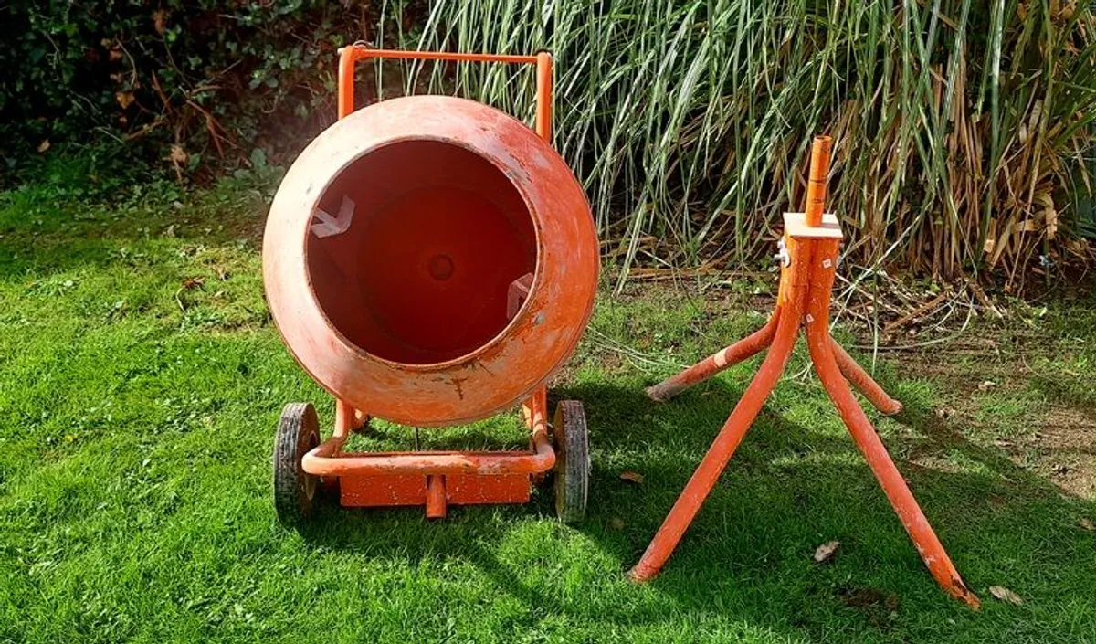 Cement mixer - Image 2