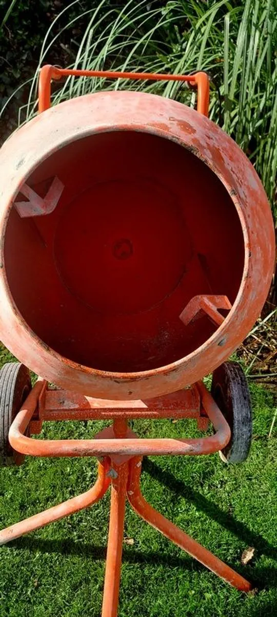 Cement mixer - Image 3