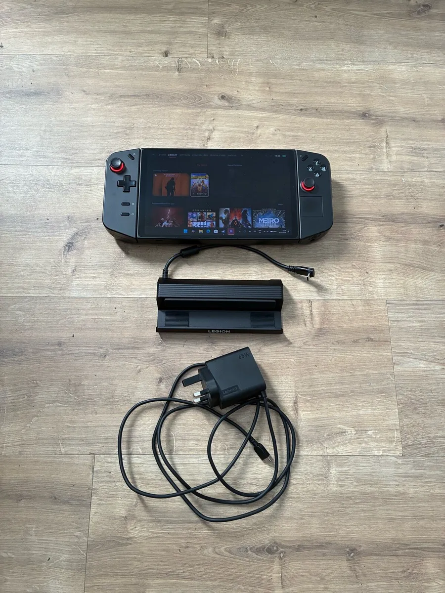 Lenovo Legion Go 16Gb 1Tb SSD + Dock - Image 2