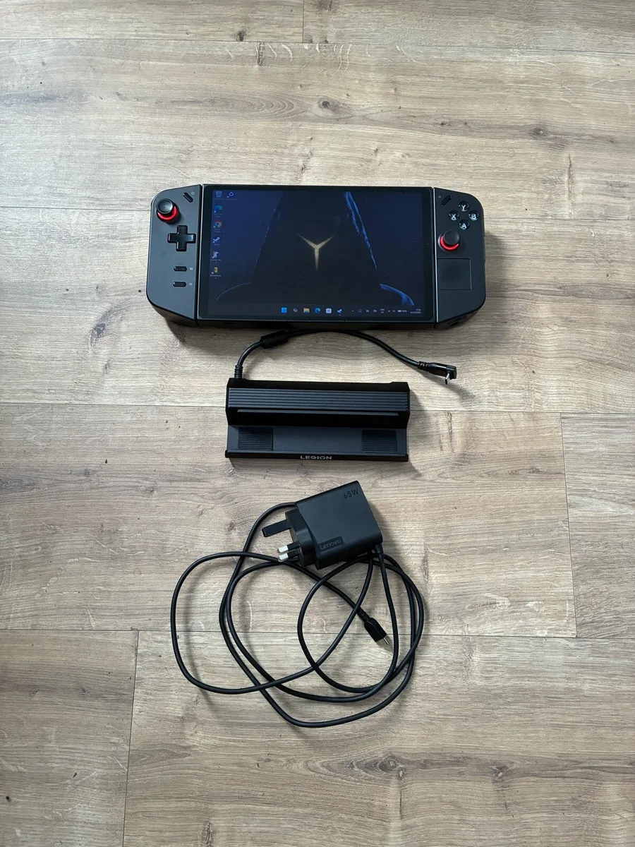 Lenovo Legion Go 16Gb 1Tb SSD + Dock - Image 1