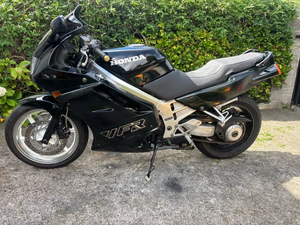 Honda VFR750 RC36/1 - Image 2