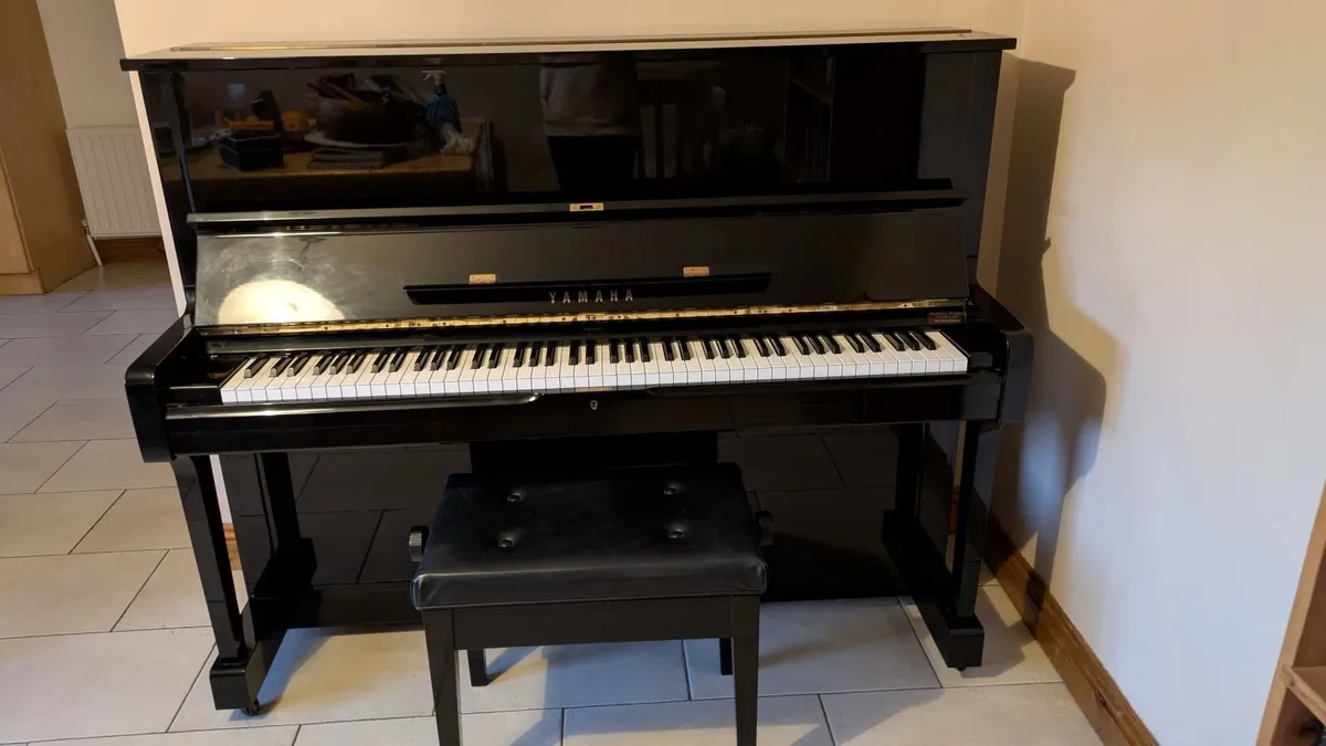 Yamaha upright piano - Image 4