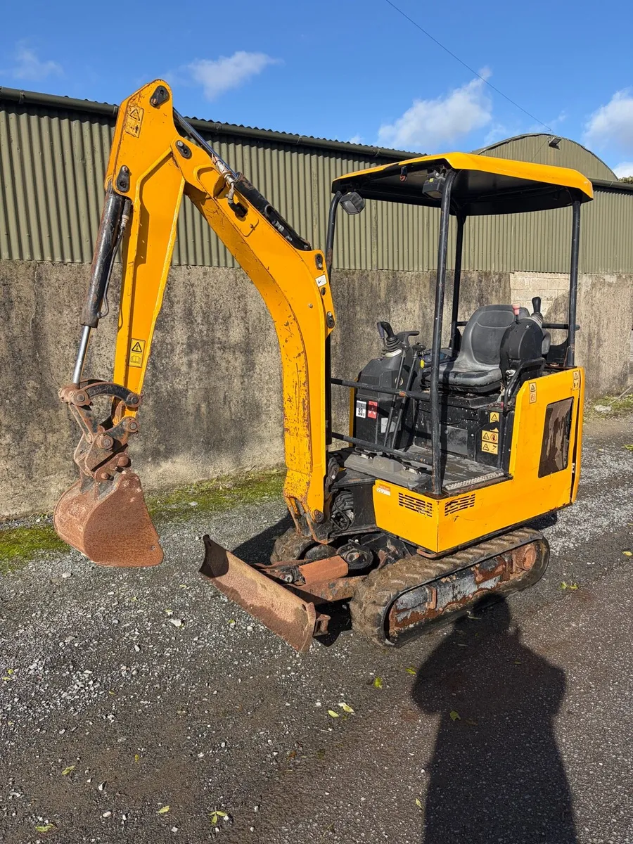 Jcb 015  1.5 ton - Image 3
