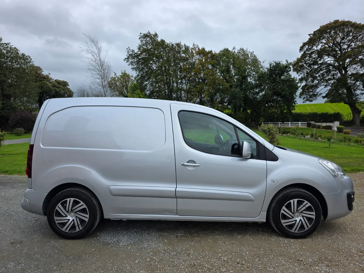 2018 Citroën Berlingo Automatic - Image 4