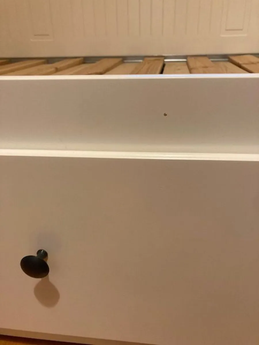 Bed Hemnes IKEA - Image 2
