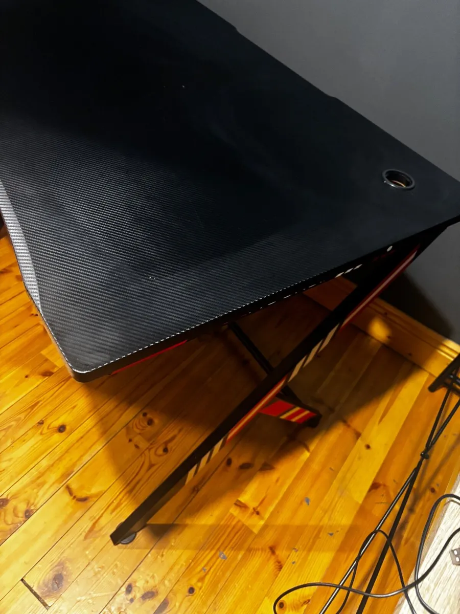 Gaming desk - Image 3