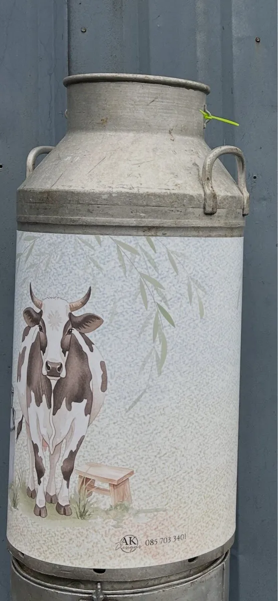 Old farm milk churns/creamery cans - Image 4