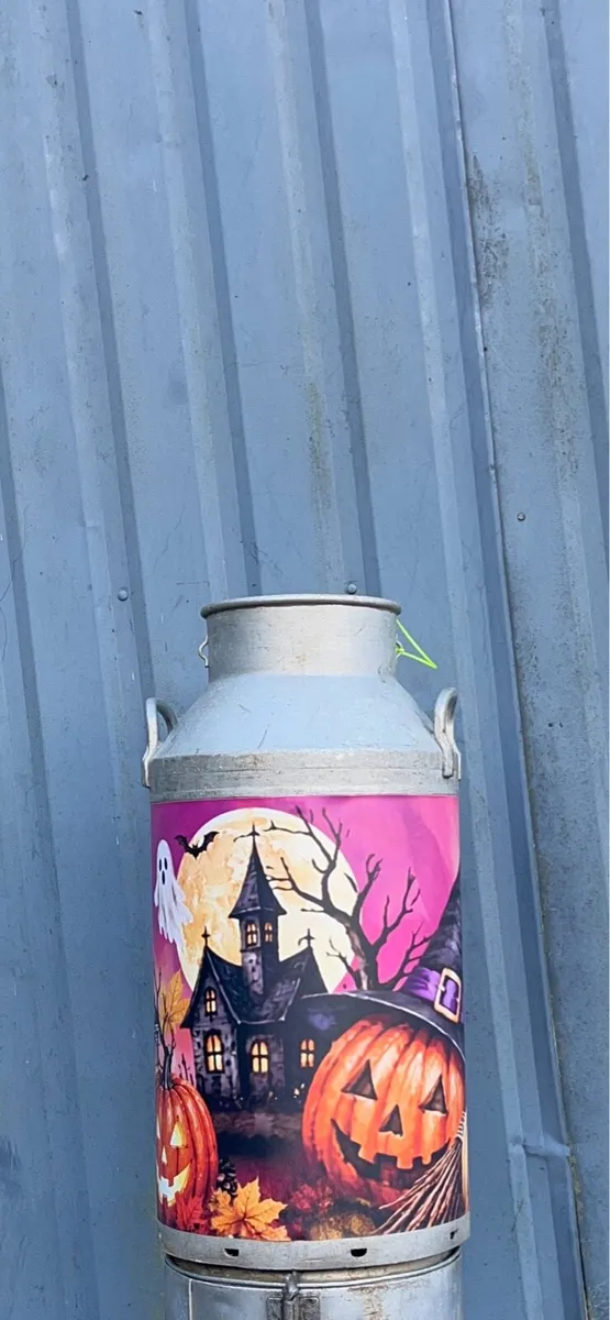 Old farm milk churns/creamery cans - Image 3
