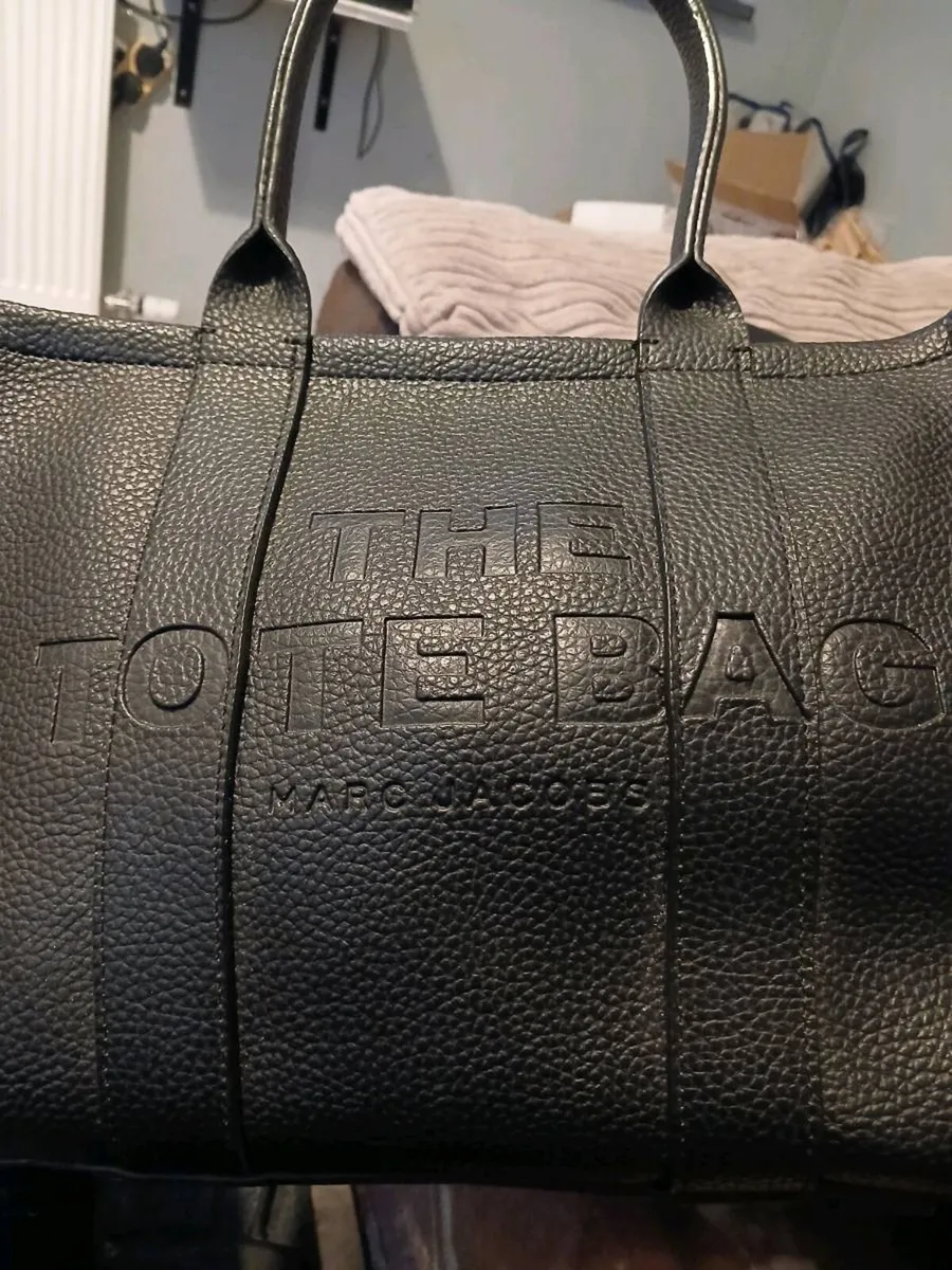 Real Authentic Marc Jacobs the tote black bag - Image 3