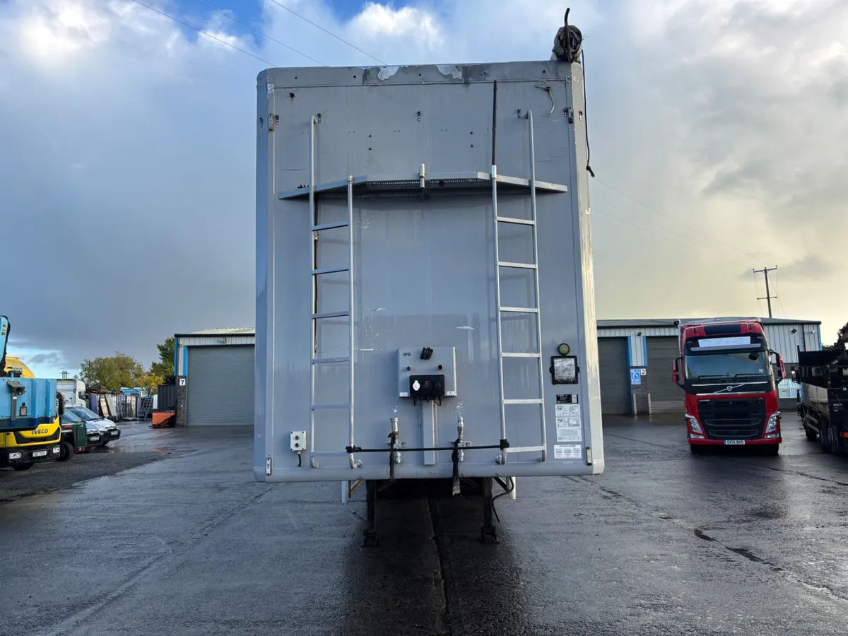 2014 Karker 130 walking floor Hydraulic Rear door - Image 4