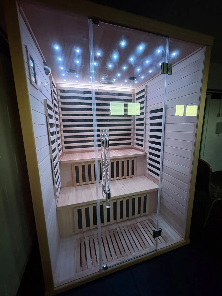 Infrared Sauna | 4 person sauna NEW - Image 1