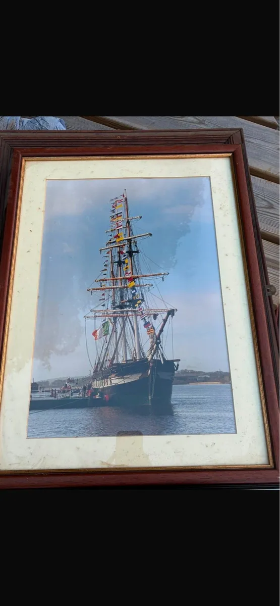 Photos - Image 2