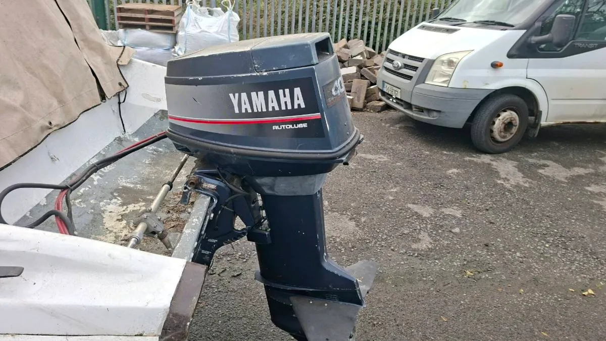 18ft freshwater fishing boat - Image 4