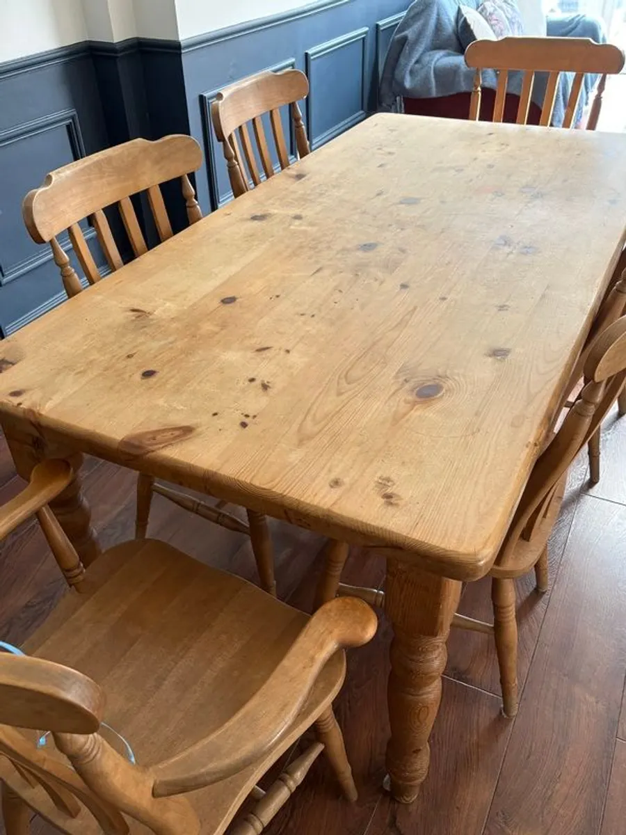Farmhouse kitchen table and chairs - Image 2