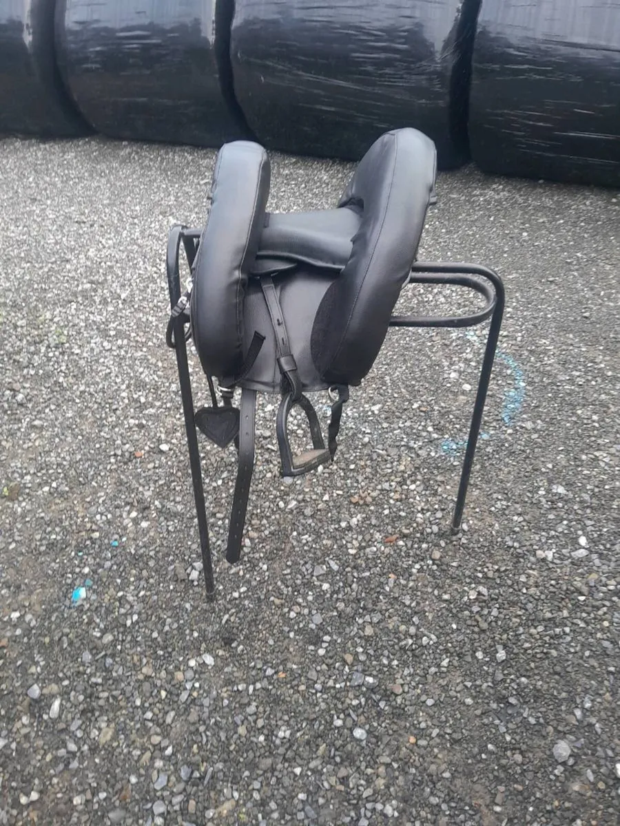 Inky Dinky Saddle - Image 1