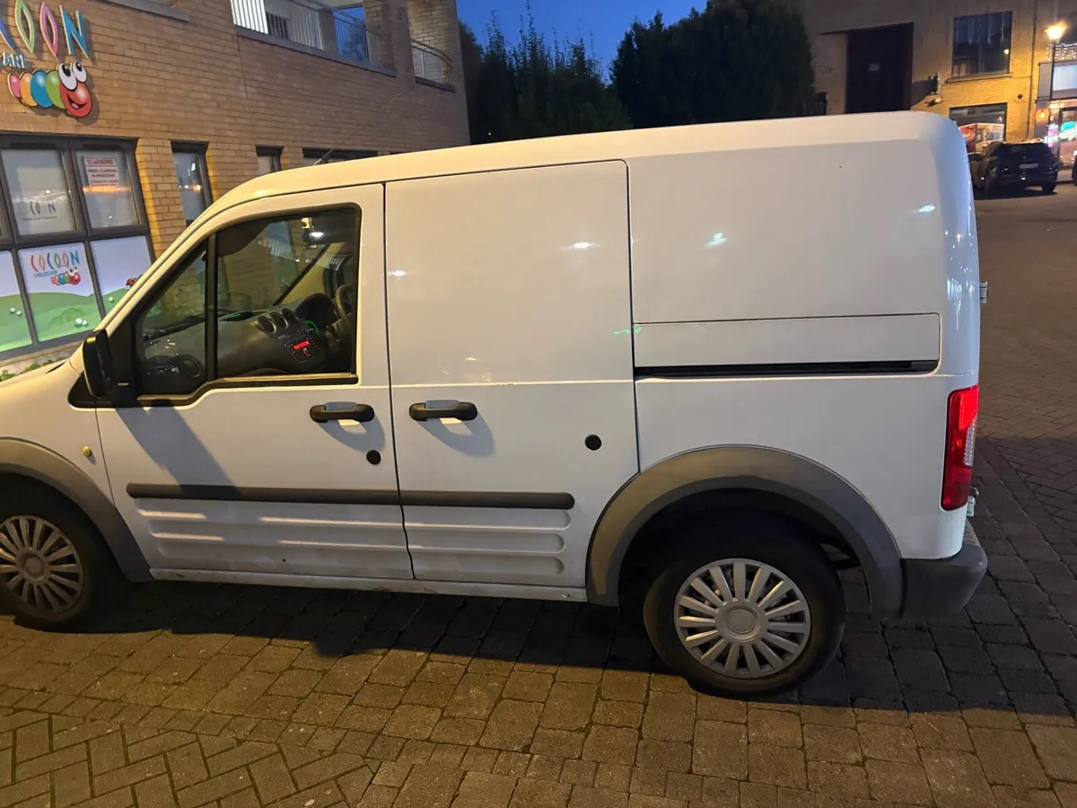 Ford transit connect low mileage - Image 3