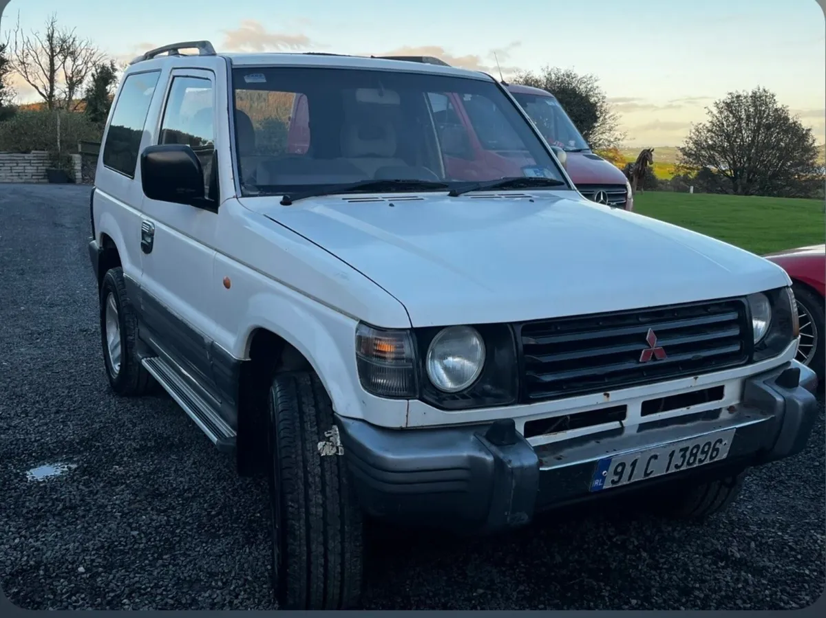 1991 Mitsubishi pajero swb ( sunroof model ) - Image 4