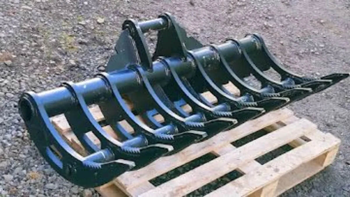 JCB ROOT RAKE HARD LIFE 45mm pins - Image 1