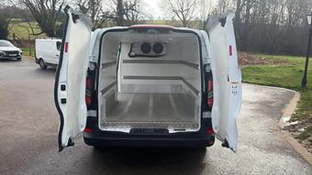 2024 Ford Transit Custom Refrigerated Van - Image 3