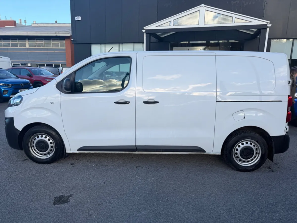 Citroen Dispatch LX BLUEHDI 1.5LTR 100 - Image 2
