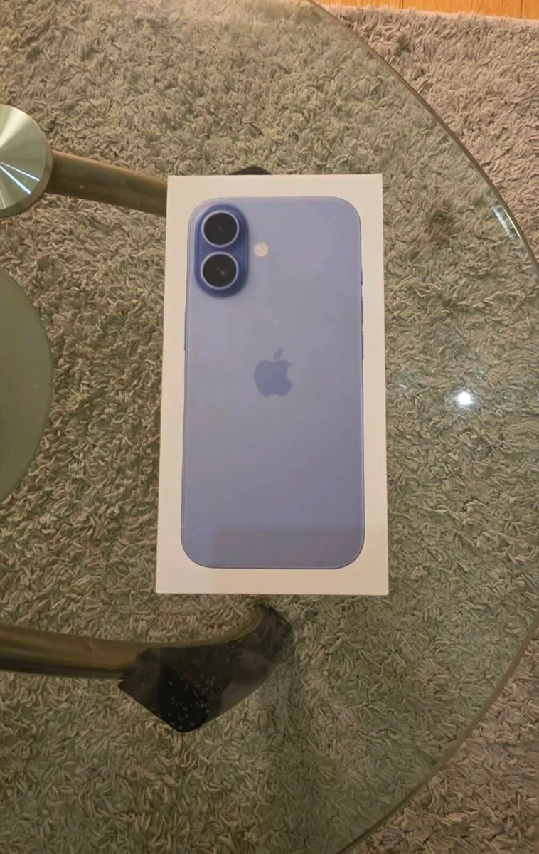 Apple Iphone 17 256GB IRISH - Image 1