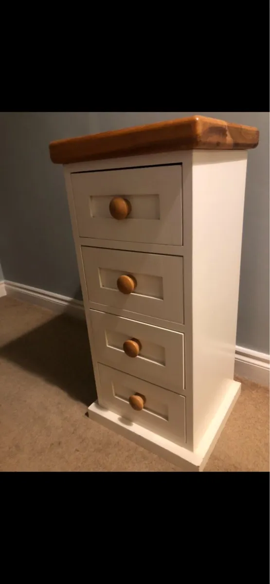 Locker - Image 2