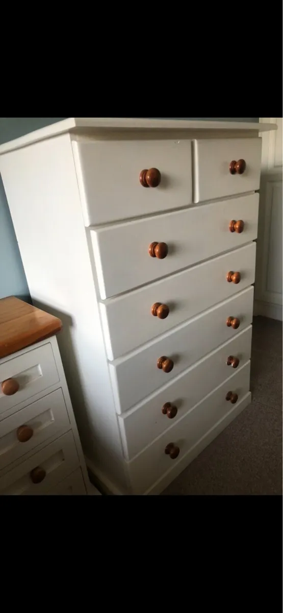 White chest of drawers - Image 4