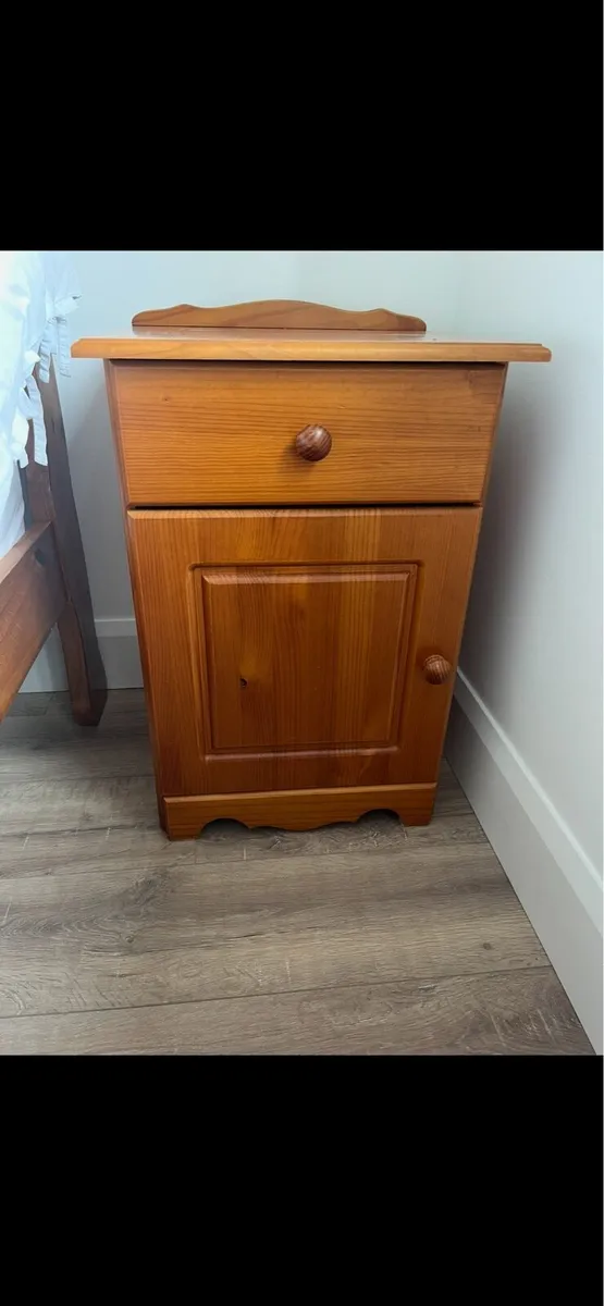 Pine locker