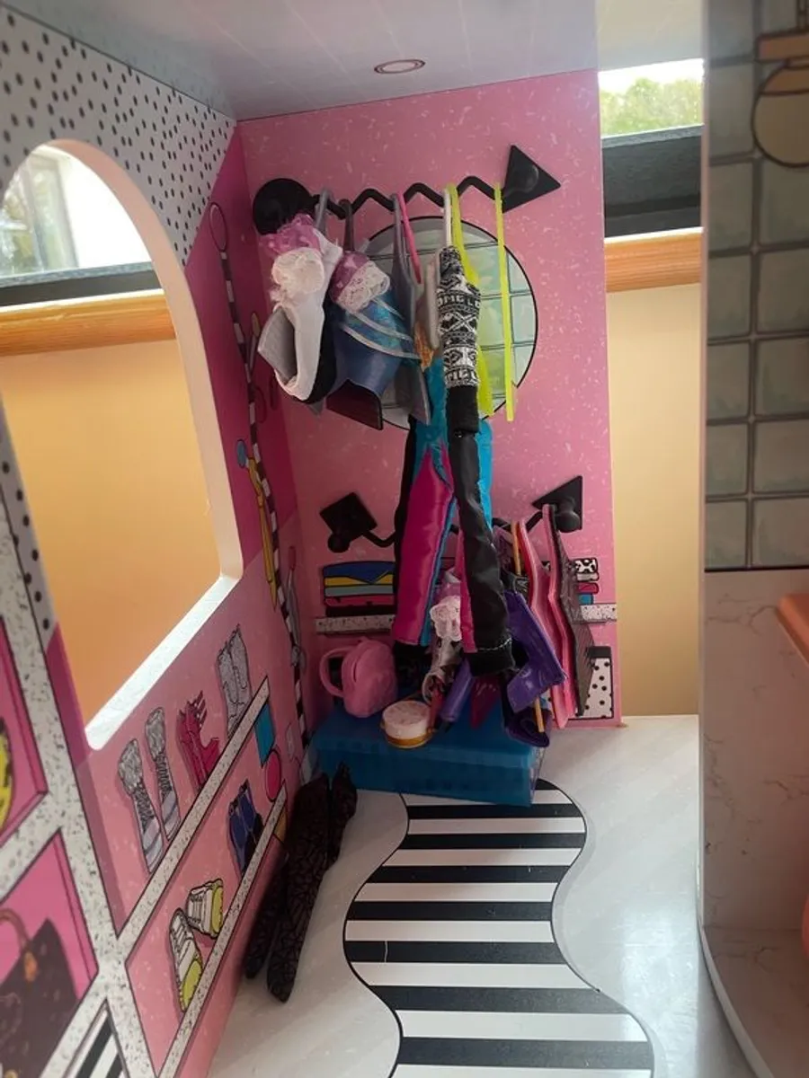 LOL Surprise Dolls House - Image 4