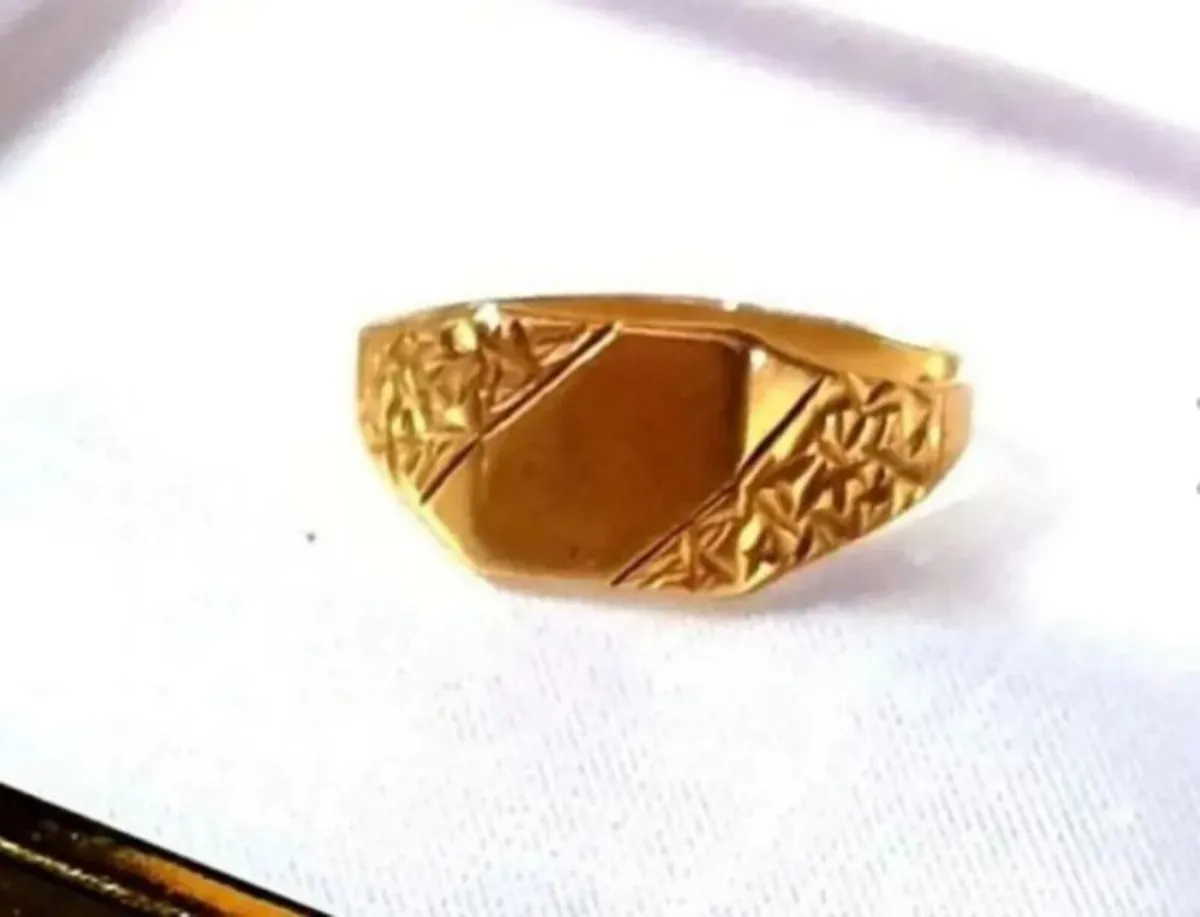 Vintage Gentlemans Signet Ring - Image 4