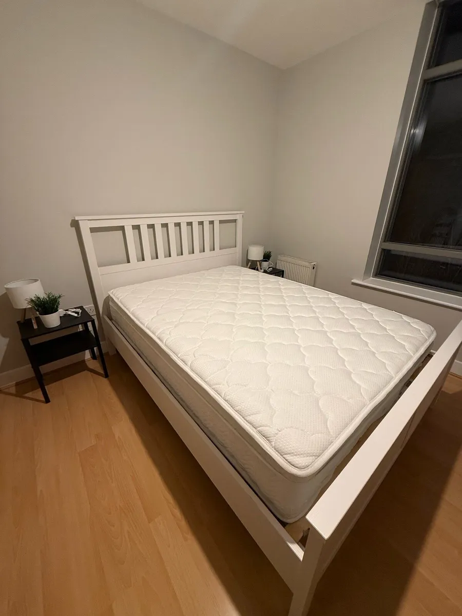 New memory foam and pocket sprung double mattress - Image 1