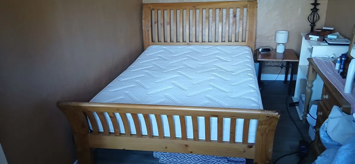 Kingsize bed