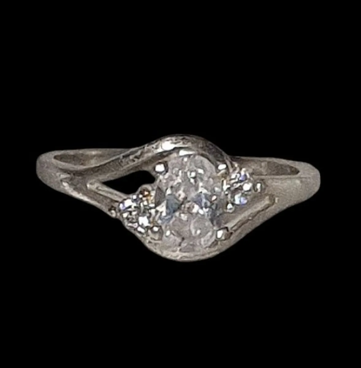 Vintage Hallmarked Silver Trilogy Ring - Image 4