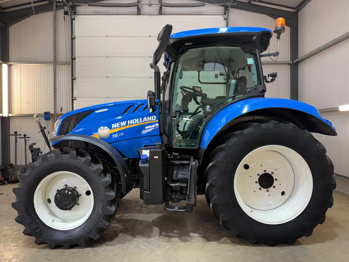 NewHolland T6.175 Dynamic Command **4000hrs** - Image 3