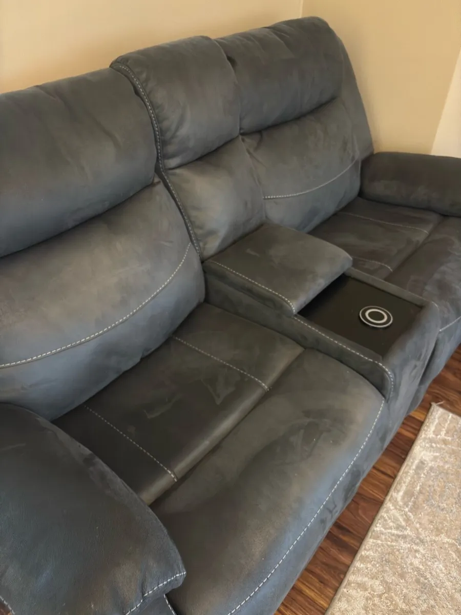 Electric recliner sofa - Image 3