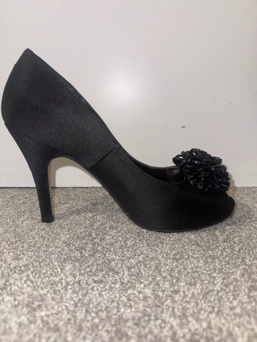 Lunar Elegance beaded peep toe pumps - Image 1