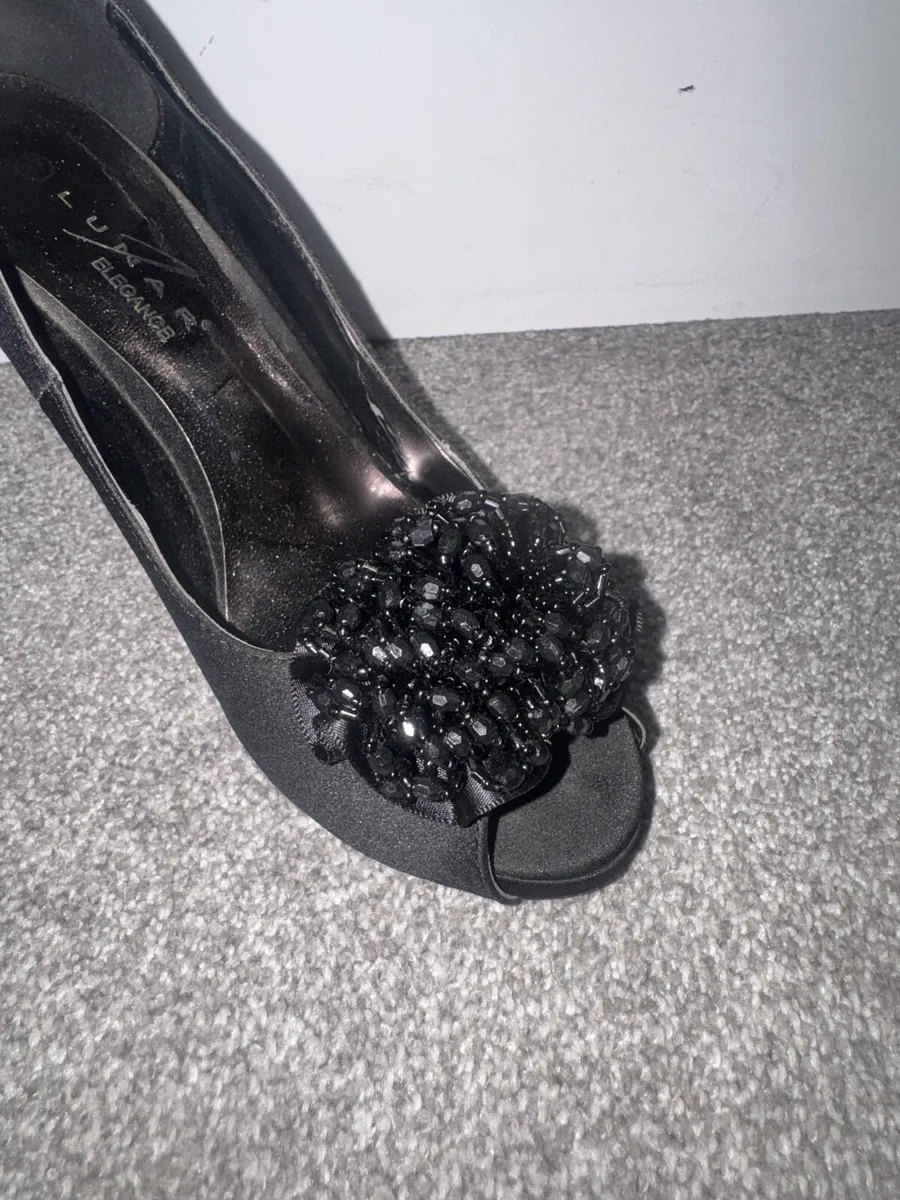 Lunar Elegance beaded peep toe pumps - Image 2